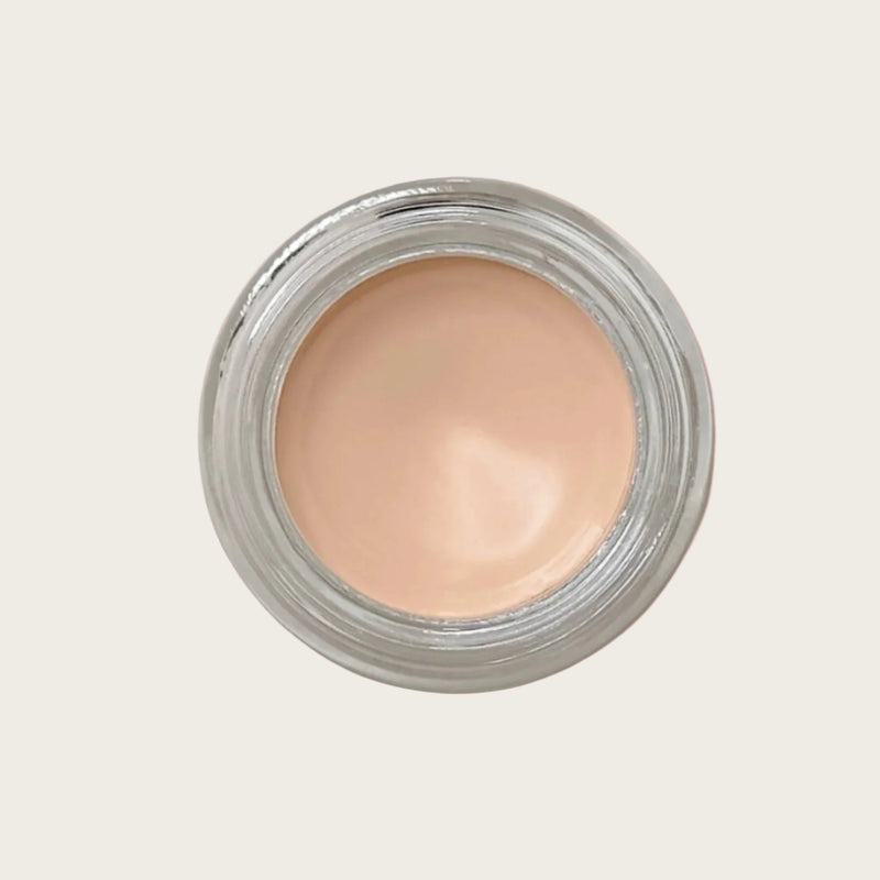 QALA Long-Wear Eye Primer in recyclable packaging with silky formula for smooth, long-lasting eyeshadow wear.

